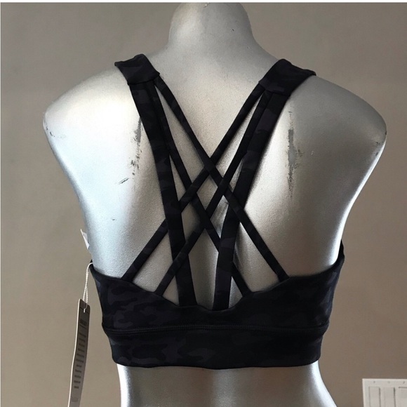 4 For 25$ Black Camouflage Sports Bra. Size Medium. - Picture 5 of 6